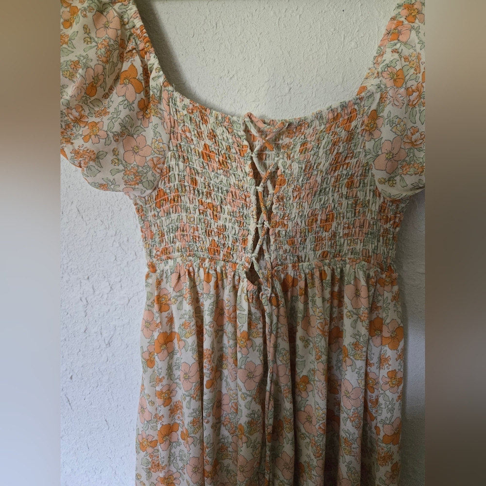Flowered Maxi Sundress with Puff Sleeves and Scoop Neck - Picture 2 of 3